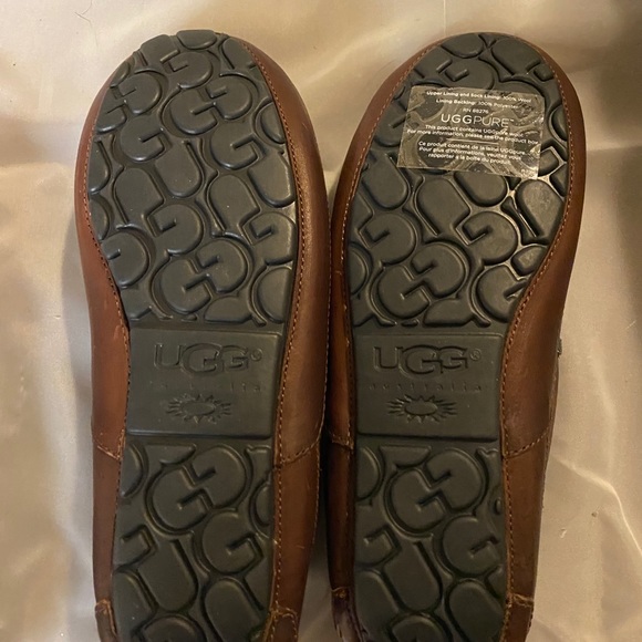 Mens size 9 Ugg Ascot Slipper main image 4